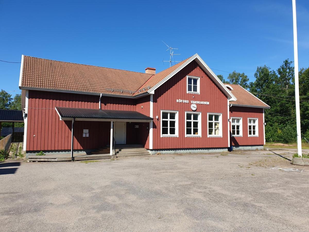 The Sleepy Moose Hostel Rofors Bagian luar foto